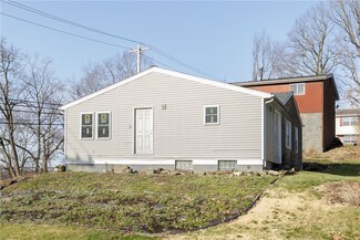 1518 Collier Ave, Carnegie, PA 15106