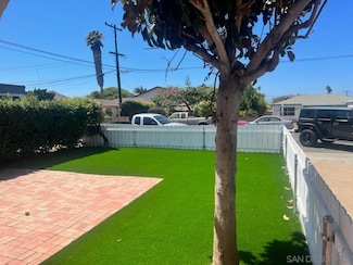 411 8th St, Imperial Beach, CA 91932