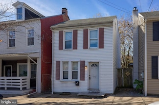 238 S 4th St, Columbia, PA 17512