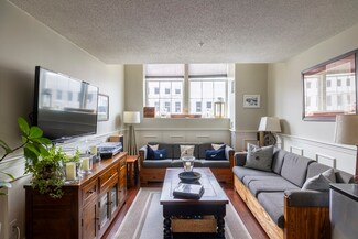 200 Market St Unit 3402, Lowell, MA 01852