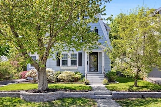 80 Baxter St, Melrose, MA 02176
