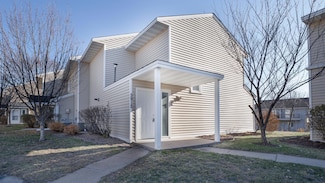5912 Cahill Ave, Inver Grove Heights, MN 55076