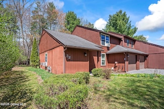 32 Thimbleberry Rd, Ballston Spa, NY 12020