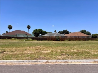 808 La Laguna Rd, Mission, TX 78572