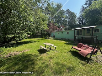 384 Glenerie Blvd, Saugerties, NY 12477