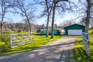 20027 Sunrise Dr, Redding, CA 96003