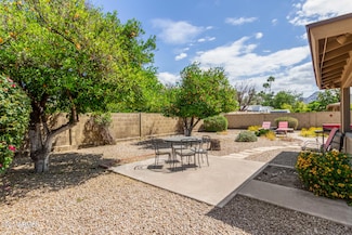 1012 E Wagon Wheel Dr, Phoenix, AZ 85020