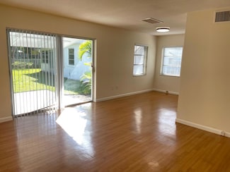 10084 Meridian Way N Unit 2, Palm Beach Gardens, FL 33410