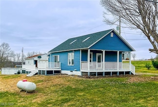 3895 Adamsville Rd, Zanesville, OH 43701