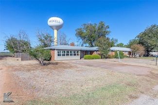 1401 N Avenue L, Haskell, TX 79521