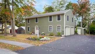 16 Colony Ln, South Portland, ME 04106