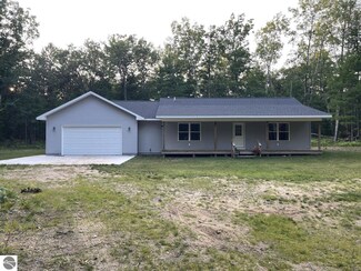 6630 Loud Dr, Oscoda, MI 48750