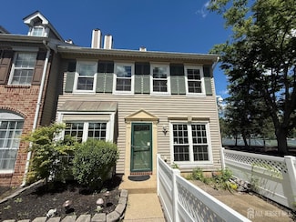 128 Albury Way Unit 27E, North Brunswick, NJ 08902
