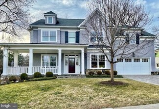 7100 Brennon Ln, Chevy Chase, MD 20815