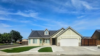 5453 N San Clemente Ave, Fresno, CA 93723