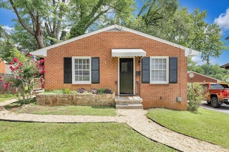714 Academy St, Salem, VA 24153