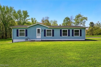 10544 Holcomb Rd, Newton Falls, OH 44444