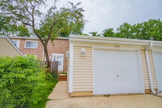 2188 N Roland Dr, Glendale Heights, IL 60139