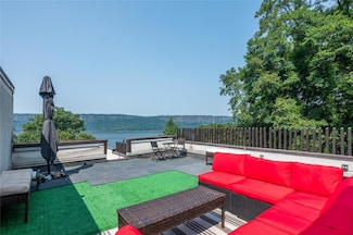 1200 Warburton Ave Unit 6, Yonkers, NY 10701