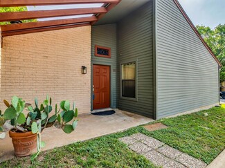 3815 Menchaca Rd Unit 19, Austin, TX 78704