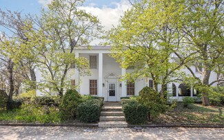 220 Honey Lake Ct, North Barrington, IL 60010