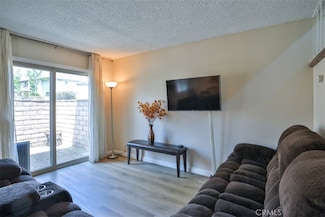 137 Oak Forest Cir, Glendora, CA 91741
