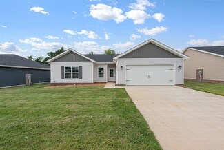 2616 Cedrus Ave, Bowling Green, KY 42101