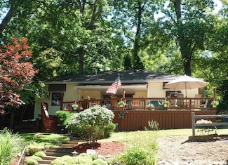 991 Breezy Bluff Dr, Galesburg, IL 61401