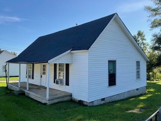 201 Hammett St, Honea Path, SC 29654