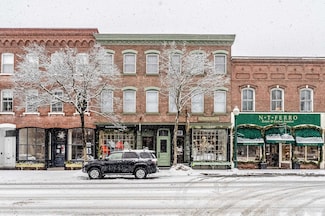 15 Central St, Woodstock, VT 05091