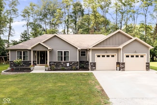 737 Enos Rd, Seymour, IN 47274