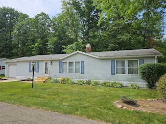 1895 Northwood Ln, Erie, PA 16509