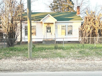 400 Lakeside St, Itta Bena, MS 38941
