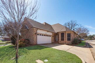 739 Harbour Town Dr, Lake Dallas, TX 75065