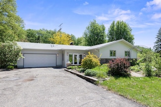 20732 Belle Lake Rd, Hutchinson, MN 55350
