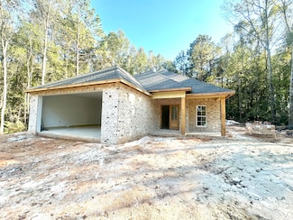 33 Will Brown Ln, Sumrall, MS 39482