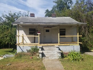 1919 Mitchell St, Knoxville, TN 37917