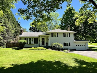 15842 Wagner Dr, Meadville, PA 16335