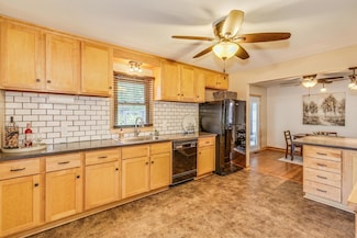 122 Kingston Ave, Saint Paul, MN 55117