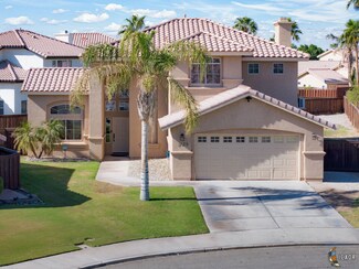 2125 Carter Ct, Calexico, CA 92231