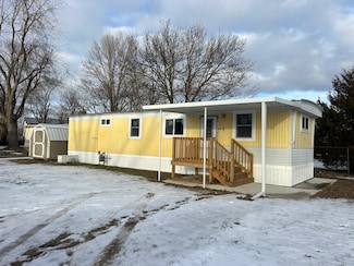 747 Cambridge Dr, Coldwater, MI 49036