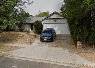 23819 Hartland St, West Hills, CA 91307