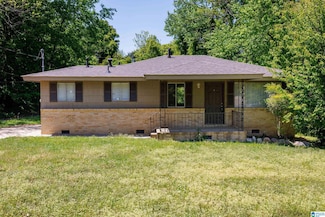 2332 2nd Place NE, Center Point, AL 35215