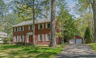 331 Wellington Rd, Delmar, NY 12054