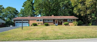 104 Appletree Dr, Beaver, PA 15009