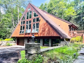 100 Old Tacy Rd Unit 95, Swan Lake, NY 12783