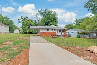 105 Willetta Dr, Charlotte, NC 28217