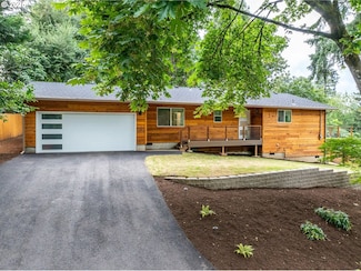 818 Ash St, Lake Oswego, OR 97034