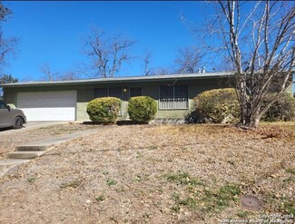 211 Oakwood Dr, San Antonio, TX 78228
