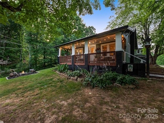 68 Piney Mountain Church Rd, Candler, NC 28715